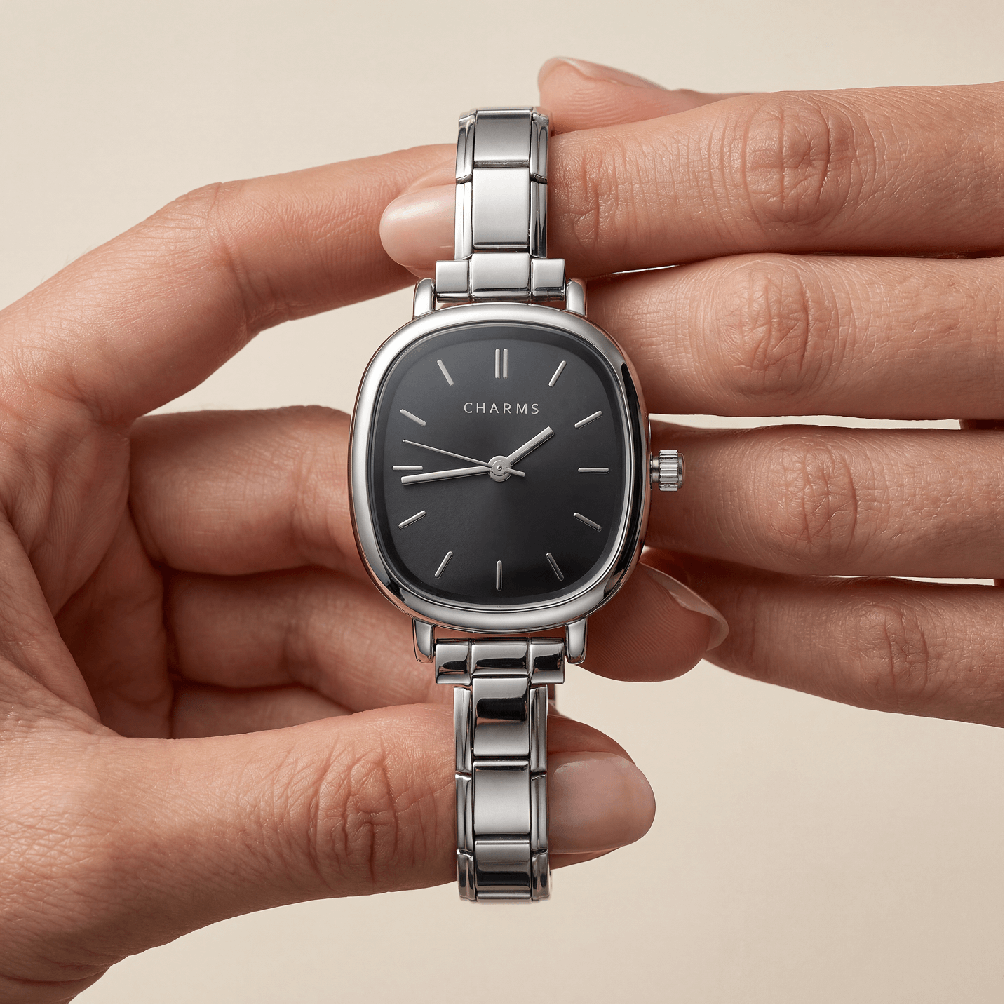 Capri – Edición plateada con esfera negra