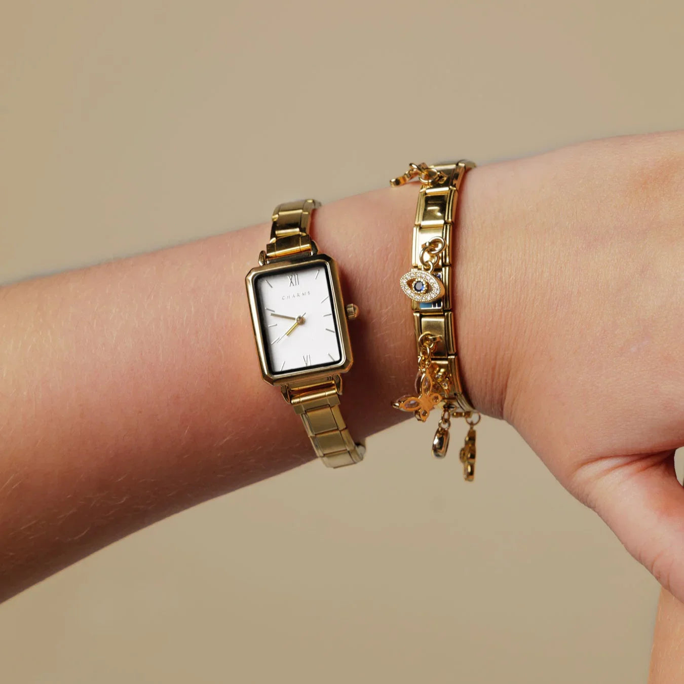 Como – Edición dorada con esfera esmeralda